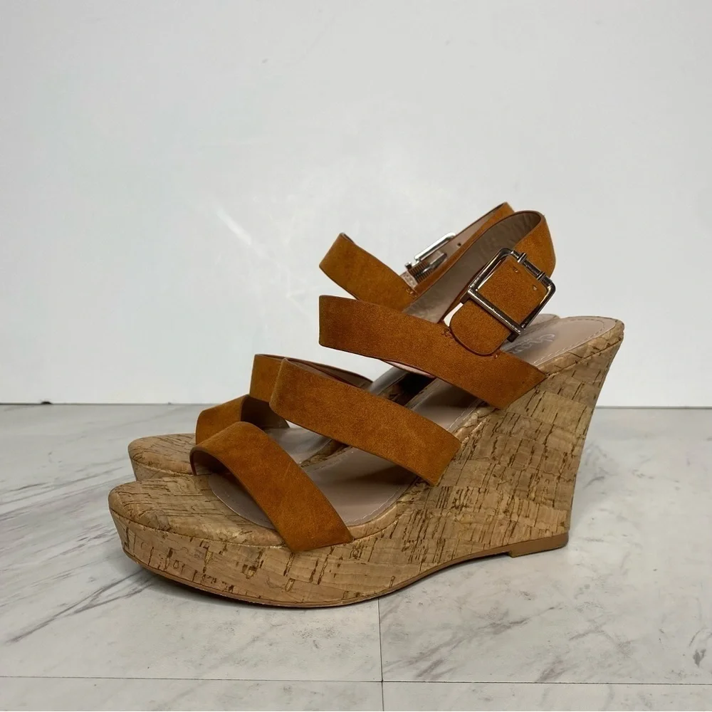Charles David Cork Wedge Heel Sandal 6M